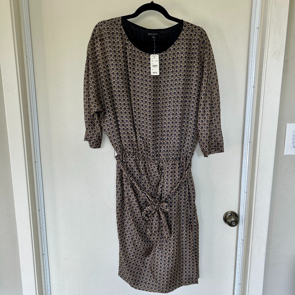 Brooks Brothers Navy Gold Weave print 100% silk, Size 10. Brand New